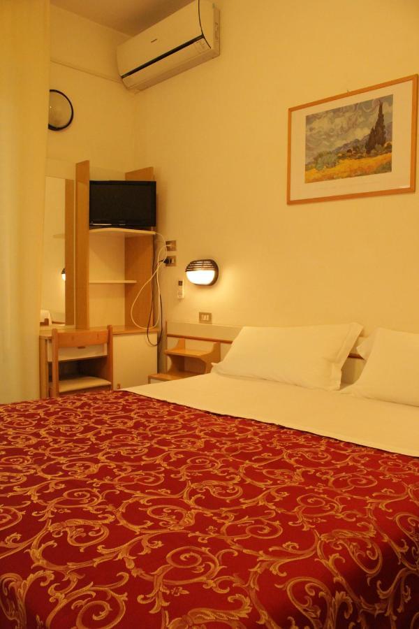 Hotel Clara ริชโชเน ภายนอก รูปภาพ