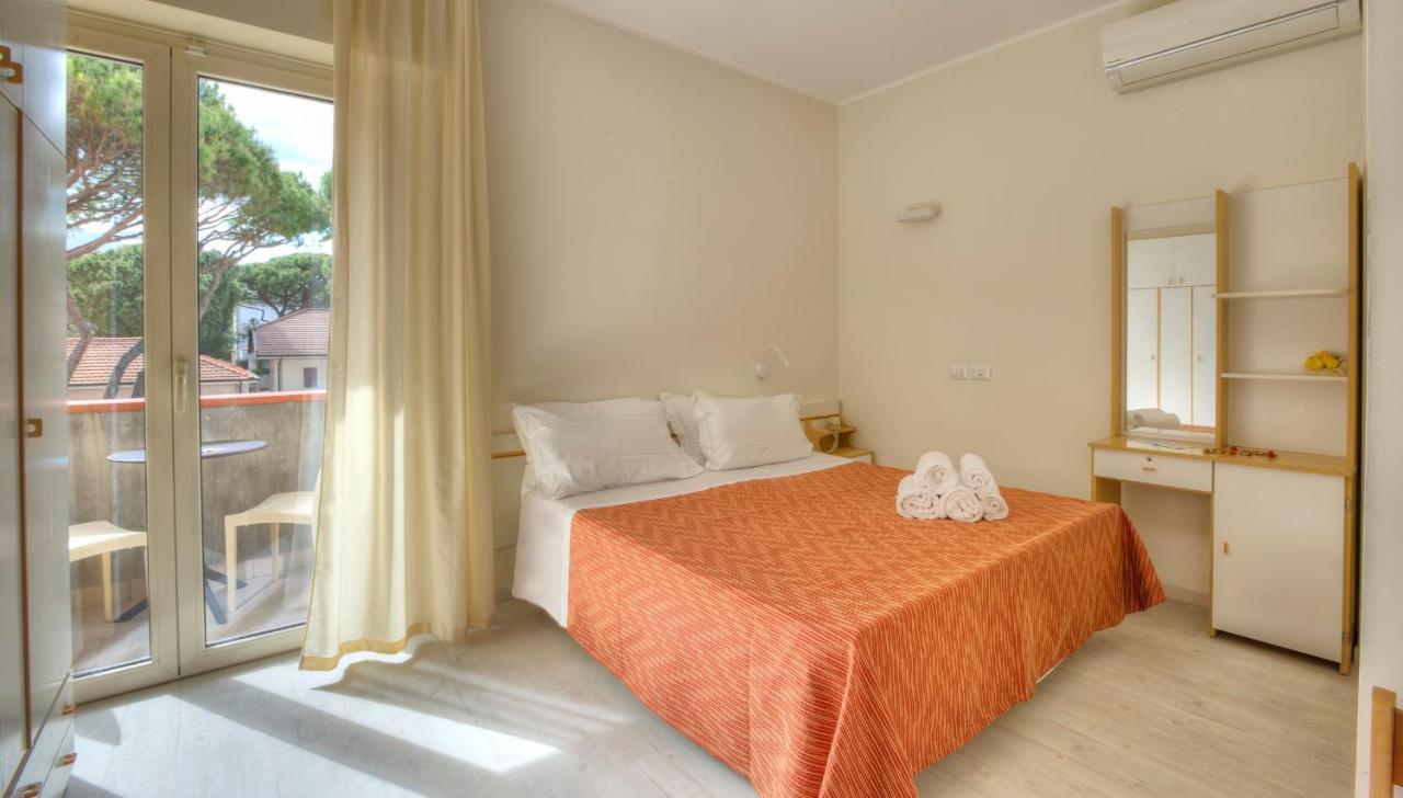 Hotel Clara ริชโชเน ภายนอก รูปภาพ