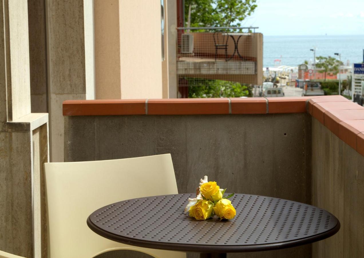 Hotel Clara ริชโชเน ภายนอก รูปภาพ